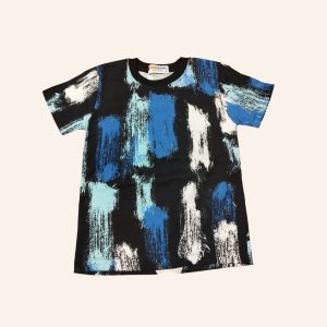 تیشرت پسرانه اندامی تمام چاپ زمینه آبی مناسب ۳ تا ۵ سال